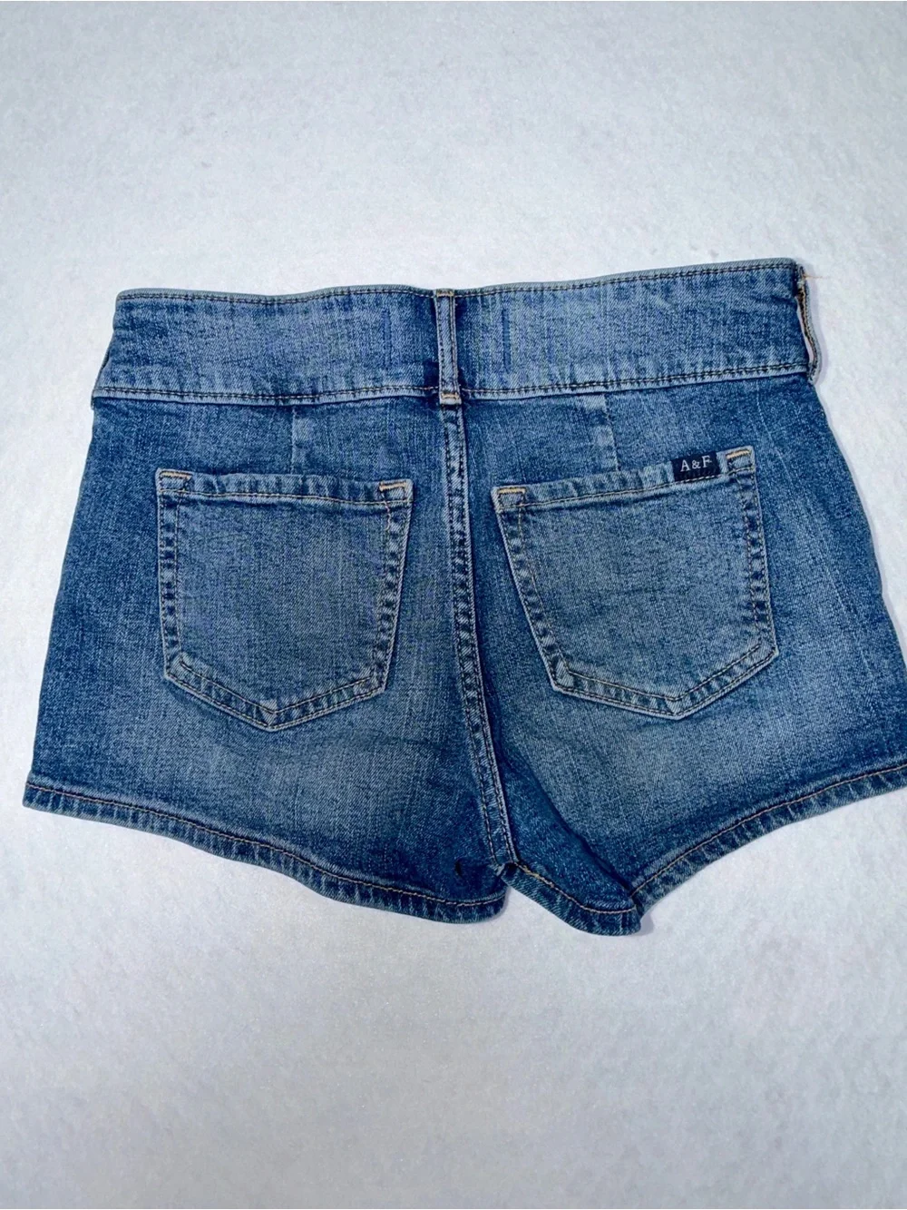 Abercrombie Kids Mid Rise Shortie Denim Shorts Girls Size 11/12 EUC Blue